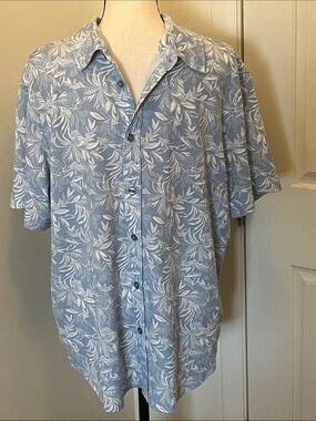 C&C California Light Blue and White Tropical Print Button-Down Shirt Size XL